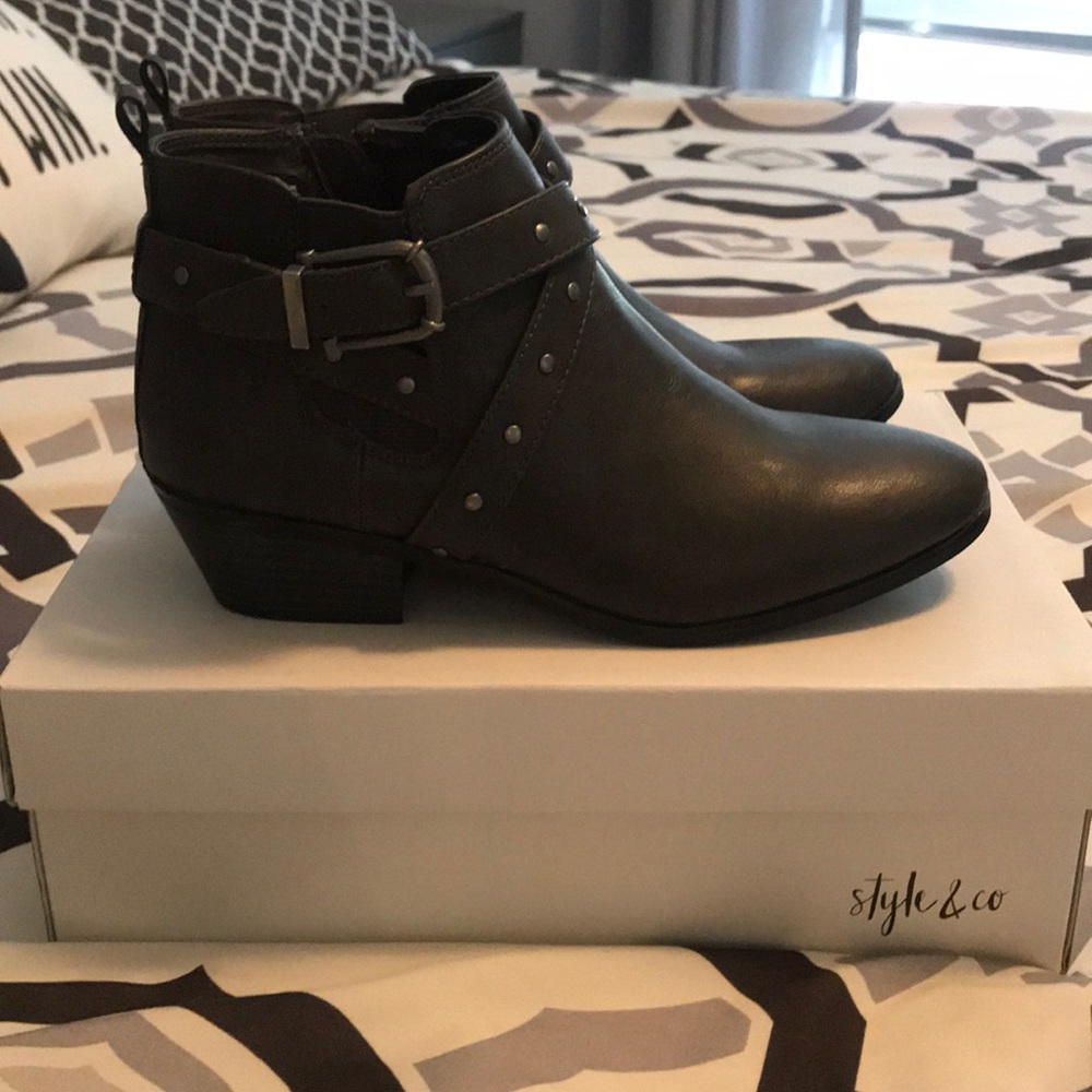 Style & Co Harper Buckle Grey Bootie Size 6.5